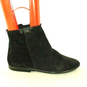 Vintage Women&#39;s Black Suede Pull On Pointed Chelsea Casual Riding Ankle Boots Size 3 /36