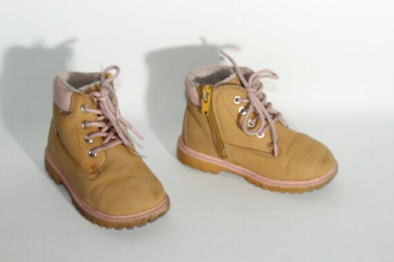 Kids sales fila boots