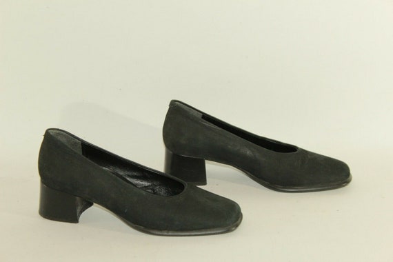 black court shoes size 4.5
