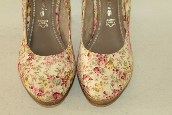 Vintage Floral Fabric TAMARIS Platform Casual Clubwear Party High