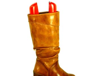 Botas vintage femininas de couro caramelo ROOTS com salto médio e enrugado, tamanho 3/36