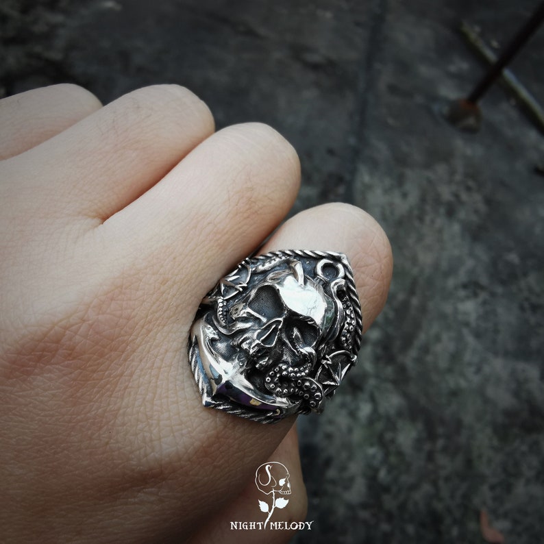 Skull pirates sterling silver ring silver jewelry men/'s ring gothic ring skull ring