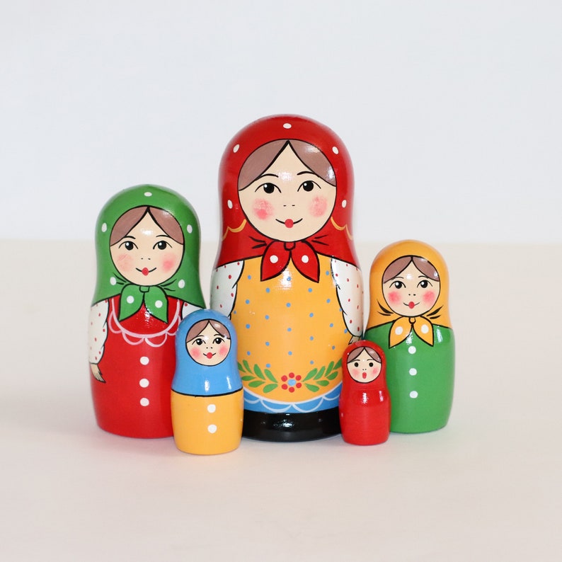 Nesting dolls Kirov Russia matryoshka nesting doll for kids wood toy hand painted custom nesting dolls modern