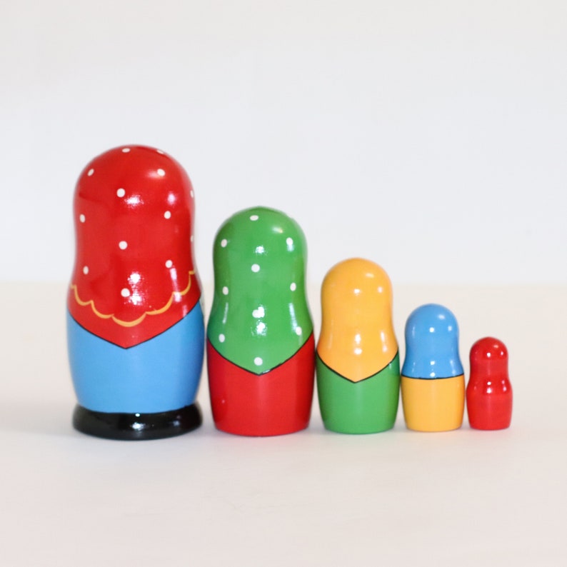 Nesting dolls Kirov Russia matryoshka nesting doll for kids wood toy hand painted custom nesting dolls modern