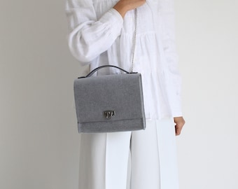 shoulder bag in gray felt-like fabric, women's shoulder bag, minimal vegan handbag, ecofriendly bag, handmade bag