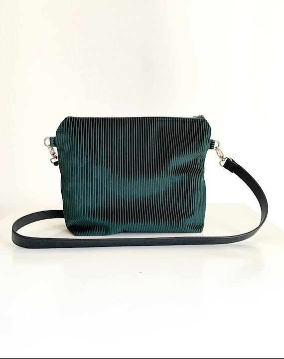Dames schoudertas in zachte groene stof corduroy tas veganistische hobo tas dagelijkse schoudertas dames kantoortas Etsy Nederland
