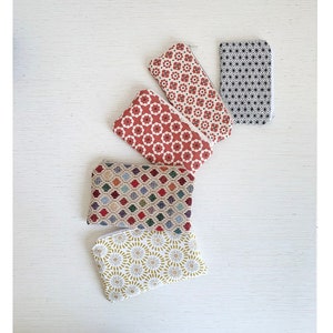 Astuccio con zip in tessuto colorato, bustina porta monete, Borsellino stoffa vegan, small make up pouch, mini portafoglio minimal donna