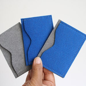 porta carte di credito minimalista in simil feltro grigio,blu,bicolor,portafoglio,business card holder,porta biglietti da visita handmade