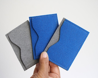 minimalist credit card holder in gray felt,blue,bicolor,wallet,business card holder,handmade business card holder