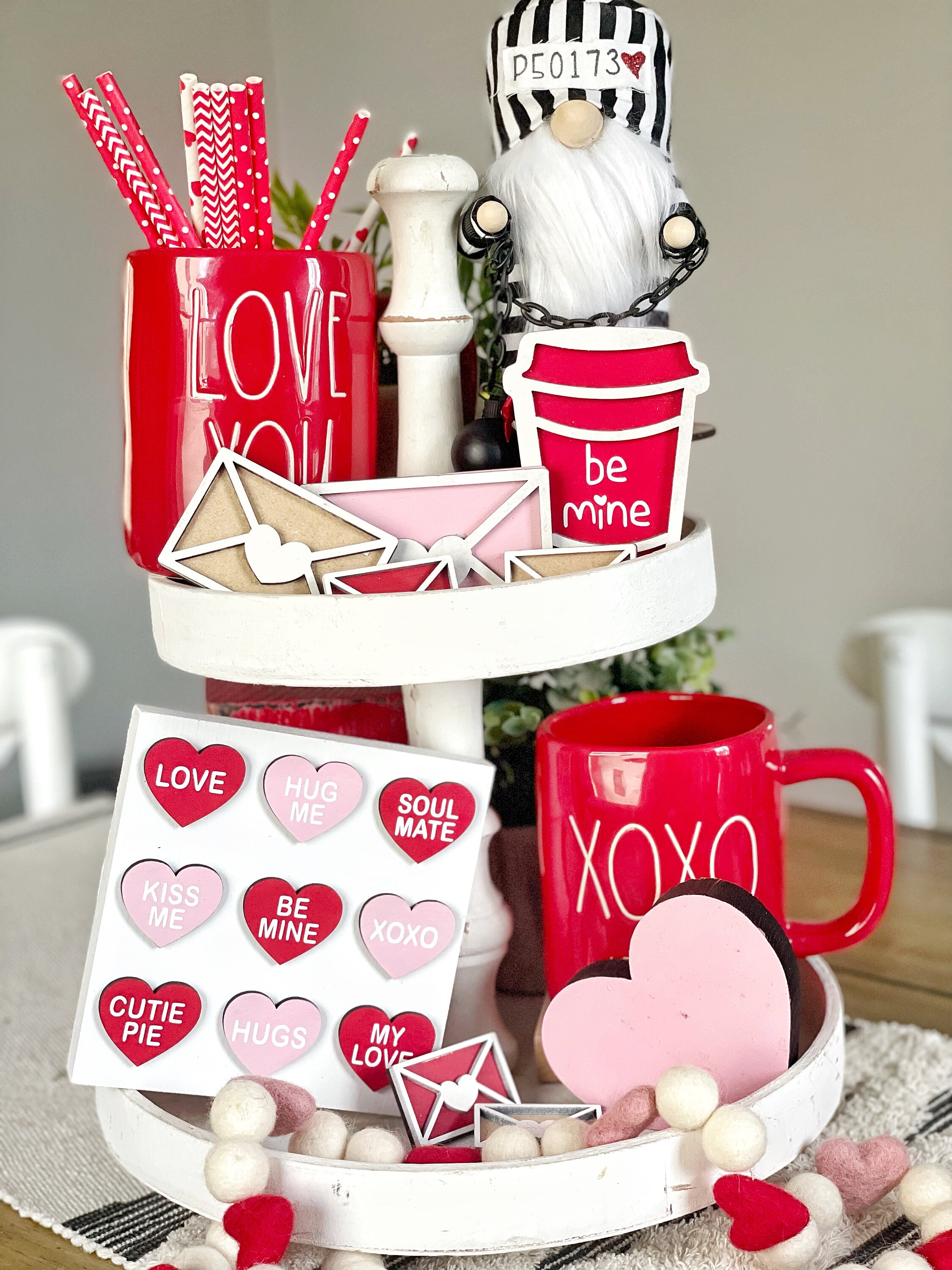 DAZONGE Valentines Day Decor, 6PCS Valentine Tiered Tray Decor, Be Mine  Book Stack, XOXO, Love Lives Here House Valentine Signs, Freestanding