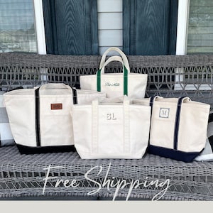 Custom Canvas Tote Bag with Zipper - FREE SHIPPING - Zip Top Boat Tote - Personalized Tote Bag -  Embroidered- Monogrammed- Bridesmaid Gift