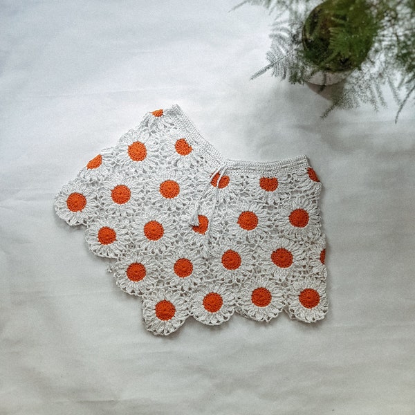 Crochet Shorts Pattern / Flower Power Crochet Shorts / Daisy Flower Shorts / Floral Crochet Shorts Pattern / Crochet Summer Shorts Pattern/
