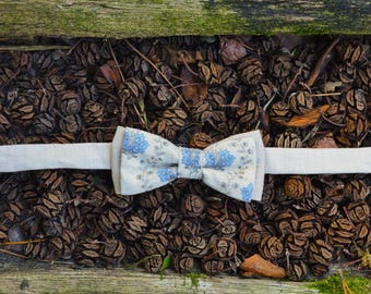 Nature-themed Ready-to-wear Bow tie with Delicate Cornflower Motif in Light Blue