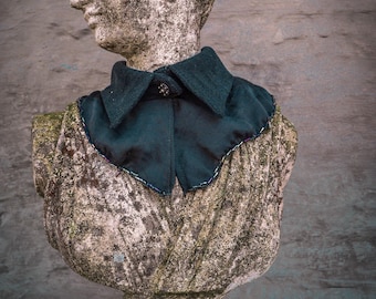 Black collar with gothic button and veil with beads