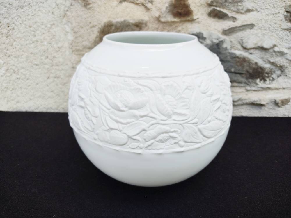 Magnifique Vase Boule en Porcelaine et Biscuit de Limoges Manufacture Médard Noblat