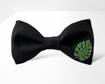 Monstera leaf bow tie, Black bow tie, Botanical bow tie, Bow tie for green monstera lover, Dad gift idea, Plant lover gift idea