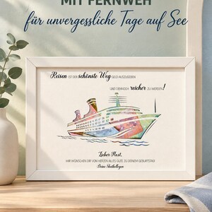 Puede incluir: Un marco blanco con una ilustraci&oacute;n en acuarela de un crucero sobre el agua. El texto dice: Reisen ist der sch&ouml;nste Weg Geld auszugeben und dennoch reicher zu werden! Lieber Host, wir w&uuml;nschen dir von Herzen alles Gute zu deinem Geburtstag, Deine Skatkollegen.