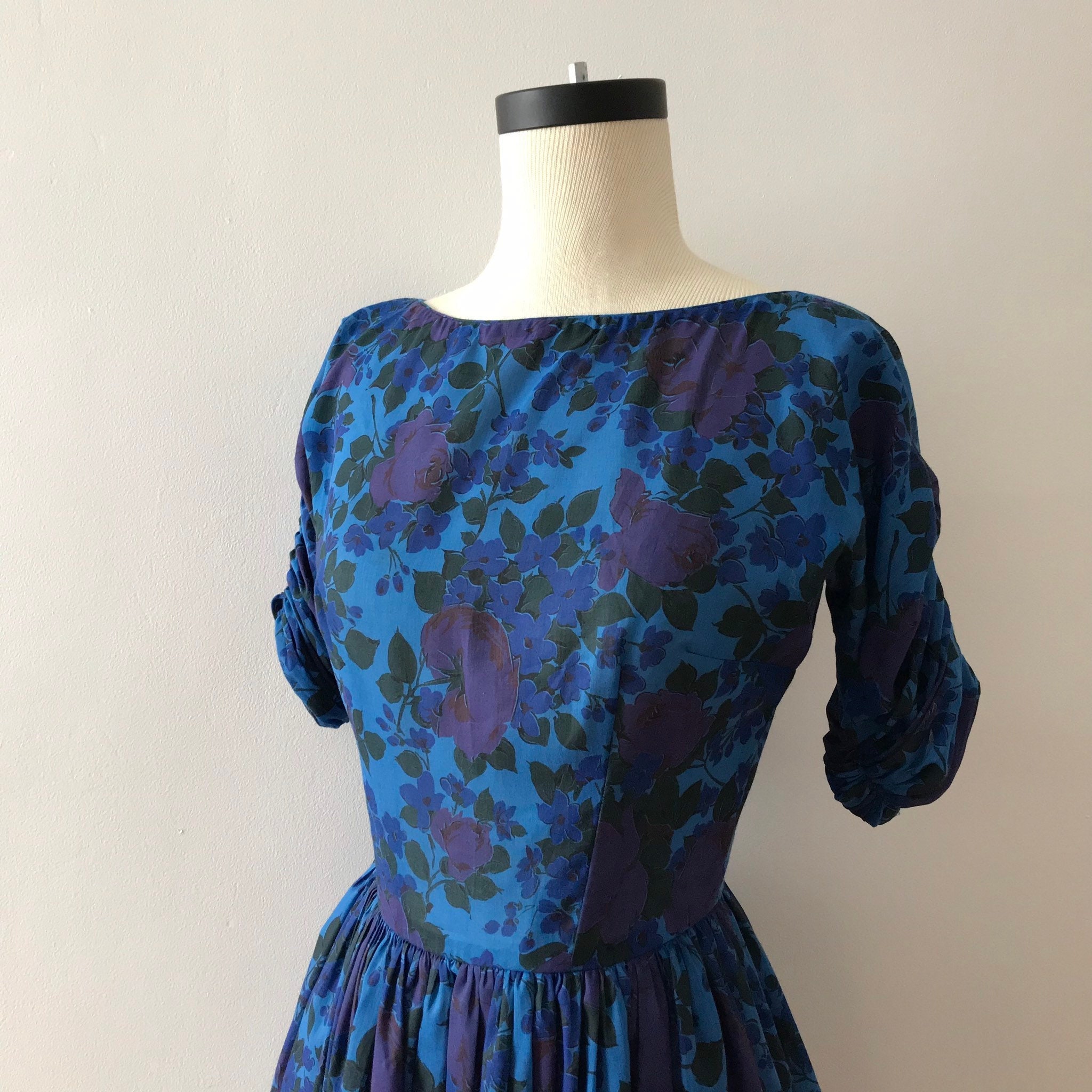 50s floral print flare combo dress Zapaka Women Blue 1950s Dress with Short Sleeves Floral Printed Vintage Dress witj Belt, Blue / L main image 1