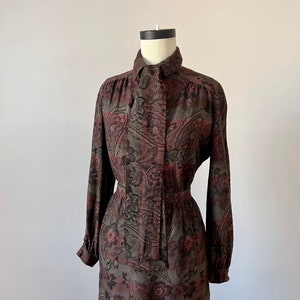 Samuel Robert Dark floral skirt set