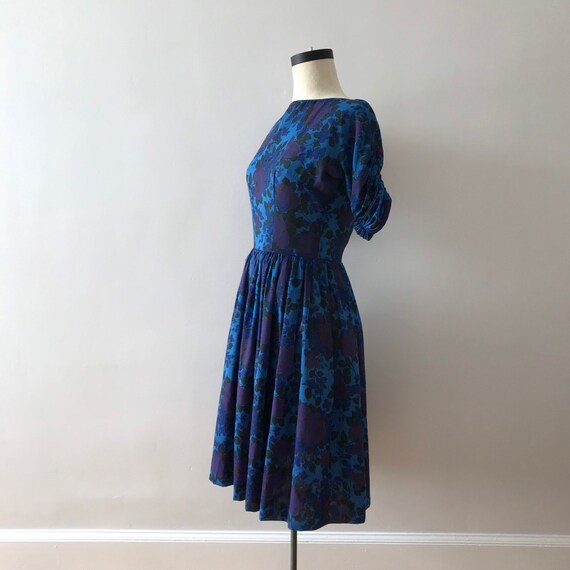Floral fit and flare 50s dress - image 4