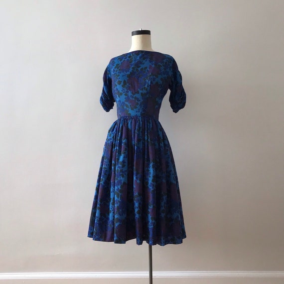 Floral fit and flare 50s dress - image 1