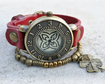 Rood leren horloge Boho Clover-polshorloge voor dames