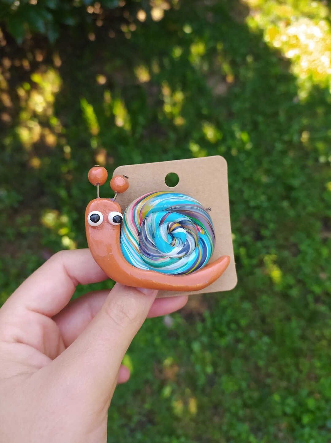 Handmade Brooches. Handmade. Flowers. Animals. Polymerclay. Dung