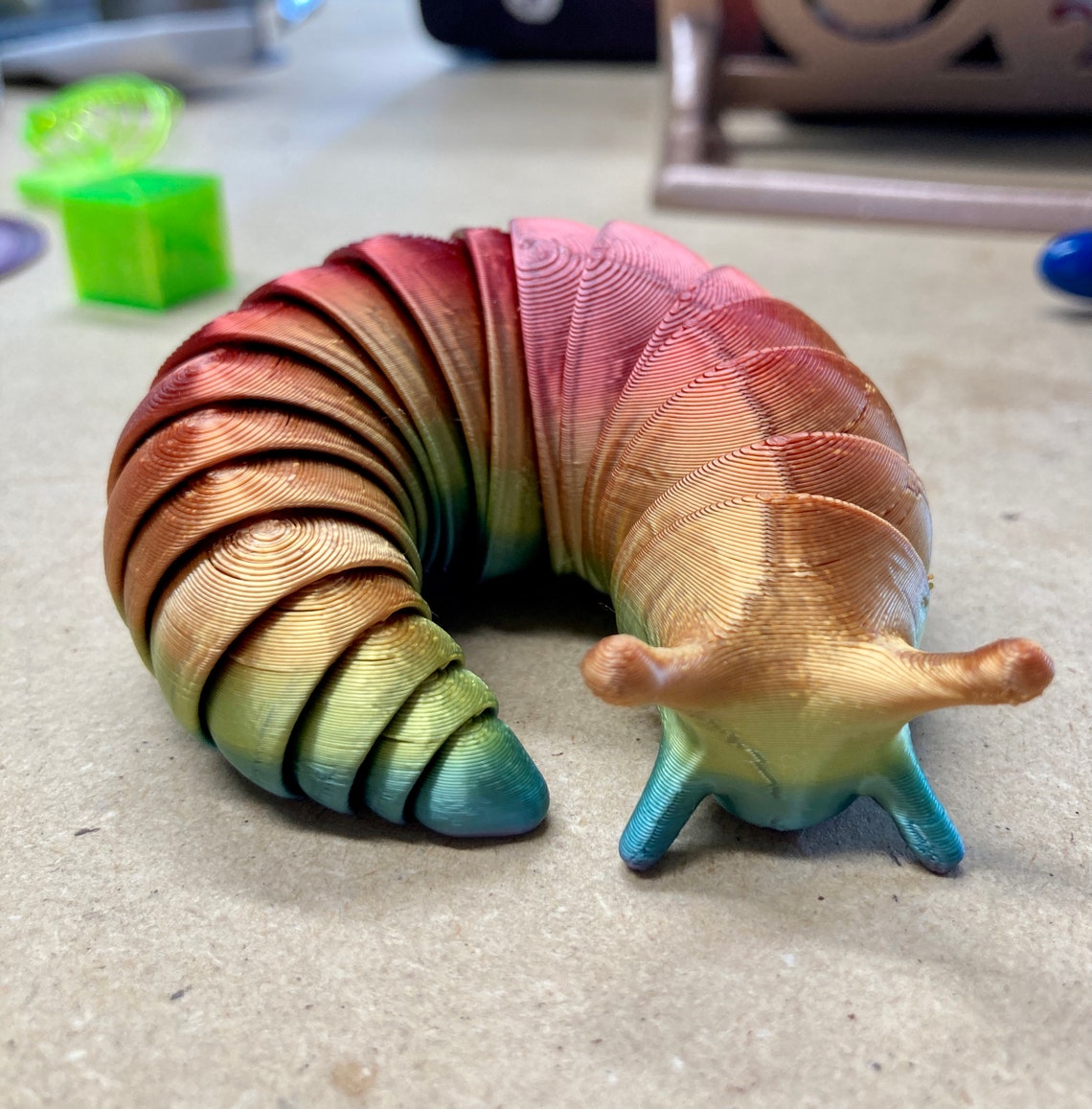 3D Printed Articulated Rainbow FAT Slug Fidget/Stress Toy | Etsy