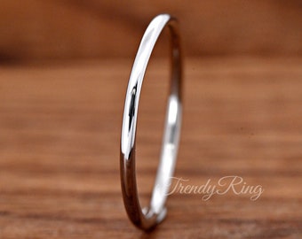 Thin Minimalist High Polished Simple Plain Silver Ring Band / Stackable Engagement Promise Anniversary Ring / Sterling Silver Wedding Band