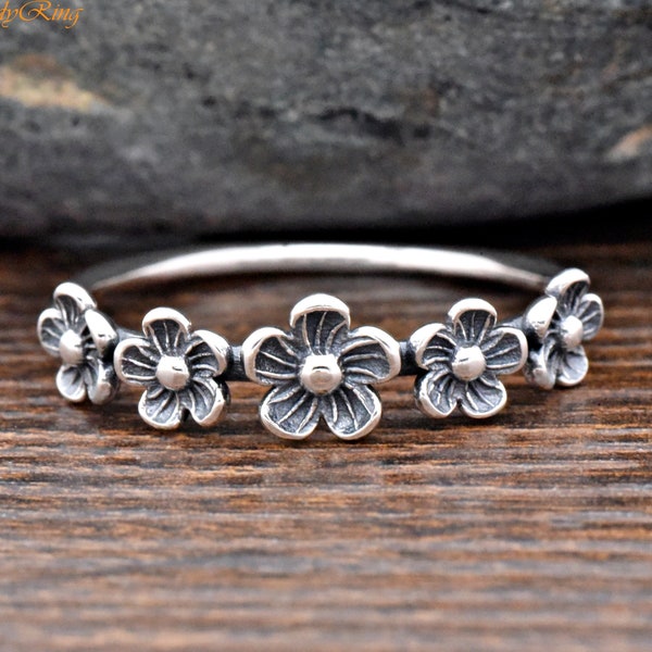 Flower Half Eternity Ring, Vintage Style Flowers Eternity Band, Womens Oxidized Silver Antique Ring, Soldi 925 Sterling Silver Flower Ring