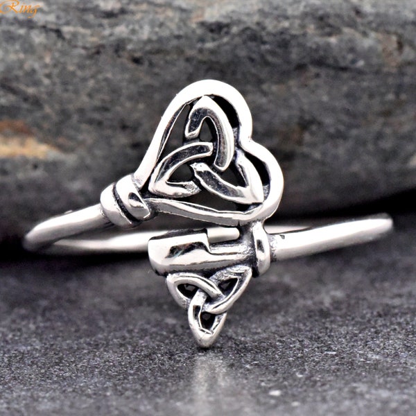 Heart Celtic Triquetra Trinity Knot Solid 925 Sterling Silver Womens Ring Anniversary Gift Idea Promise Ring for Her