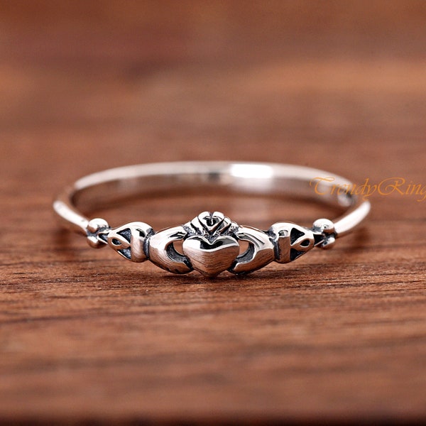 Traditional Irish Claddagh Ring, Oxidized 925 Sterling Silver Tiny Petite Celtic Chladaigh Vintage Ring Girls Children's, Women's Thumb Ring