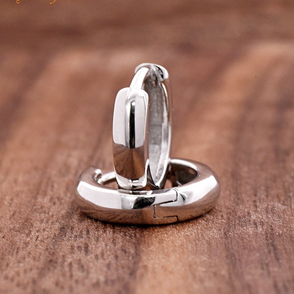 Simple Minimalist Huggie Earrings Silver, 3mm width 12mm - 16mm Diameter Huggie Hoop Earrings Girls Teens Womens Childrens, Silver Earrings