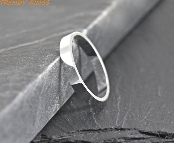 Polished Sterling Silver Square 3mm Band Ring Polished Sterling Silver Square 3mm Band Ring