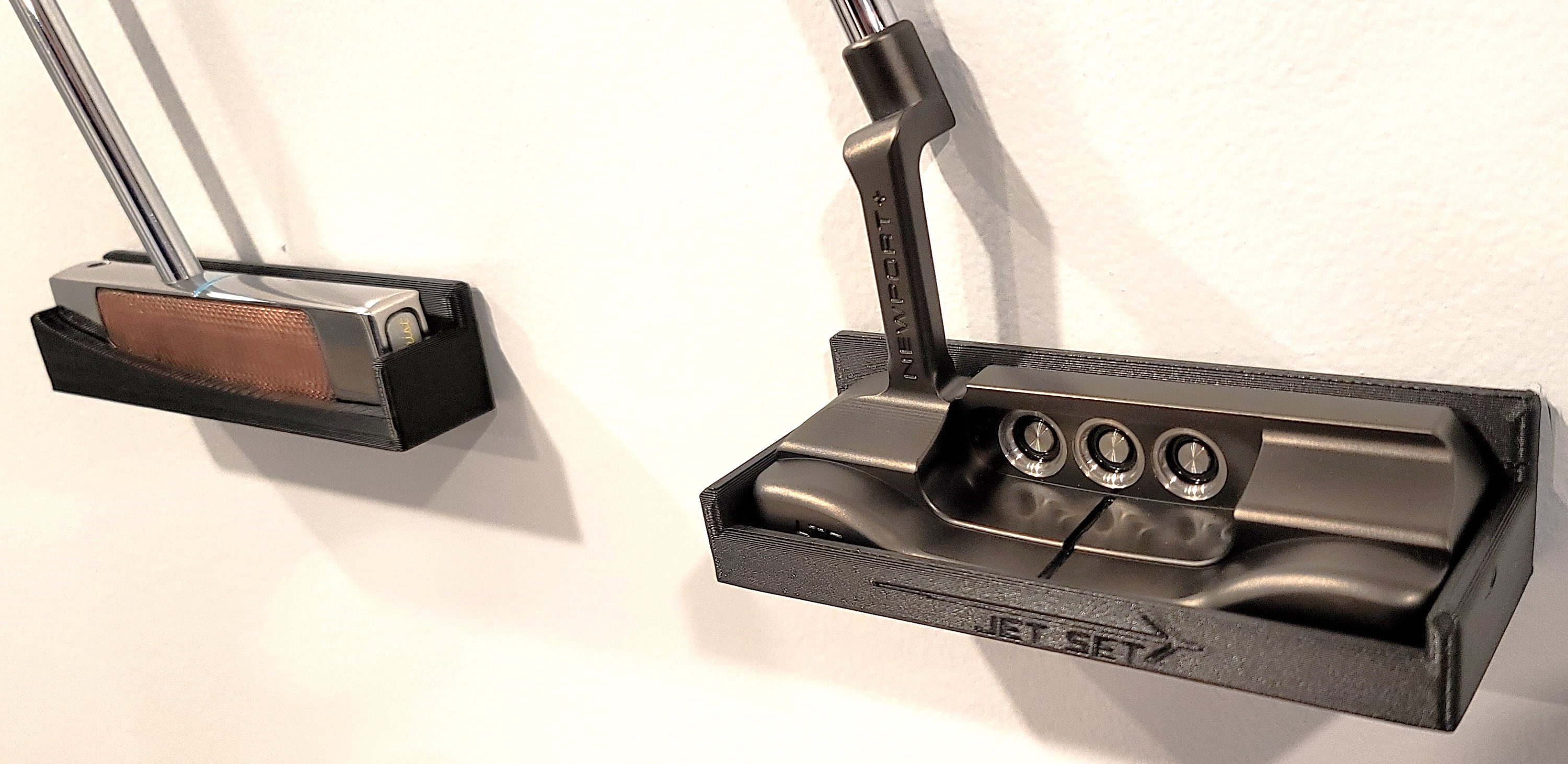 Fits Scotty Cameron Super Select Newport PLUS + Putters - Wall