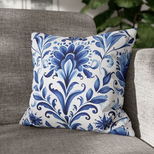 Batik Style Blue & White Pillow Cover Livingroom Decor Sofa Throw Pillow Contemporary Traditional Livingroom Decor Floral Pillow Covering