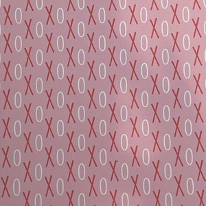 XOXO  patterned vinyl