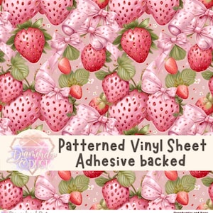 Vinyl met Strawberry and Bows-patroon