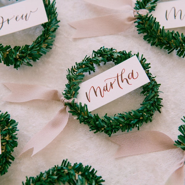 Christmas Mini Wreath Place Cards Calligraphy