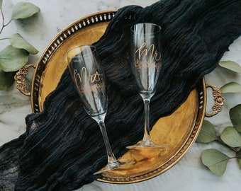 Custom Hand Engraved Champagne Flutes | Set of 2 | Wedding