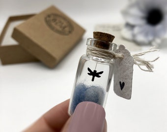 Inspiration in a bottle | Dragonfly | Personalized gift | Message in a bottle | Miniature paper dragonfly | Thoughtful card | Change