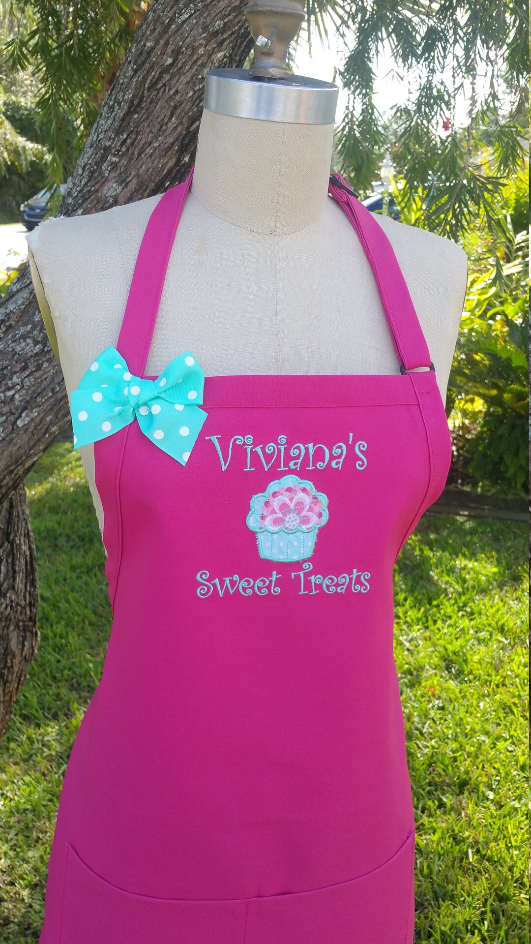Hot Pink Apron Personalized With Cupcake and Name / Cupcake Aprons/ Apron for Women/ Fuchsia