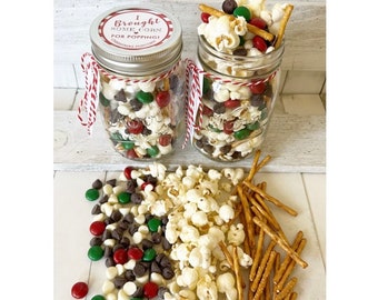 Christmas Popcorn Mix - Popcorn - Popcorn in a Jar - Christmas Gifts- Christmas Cookies - Mason Jar Cookie Mix