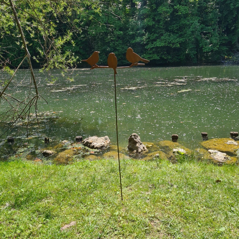 Décoration pour le jardin en acier : 3 oiseaux Aspect acier Corten et installation simple image 2