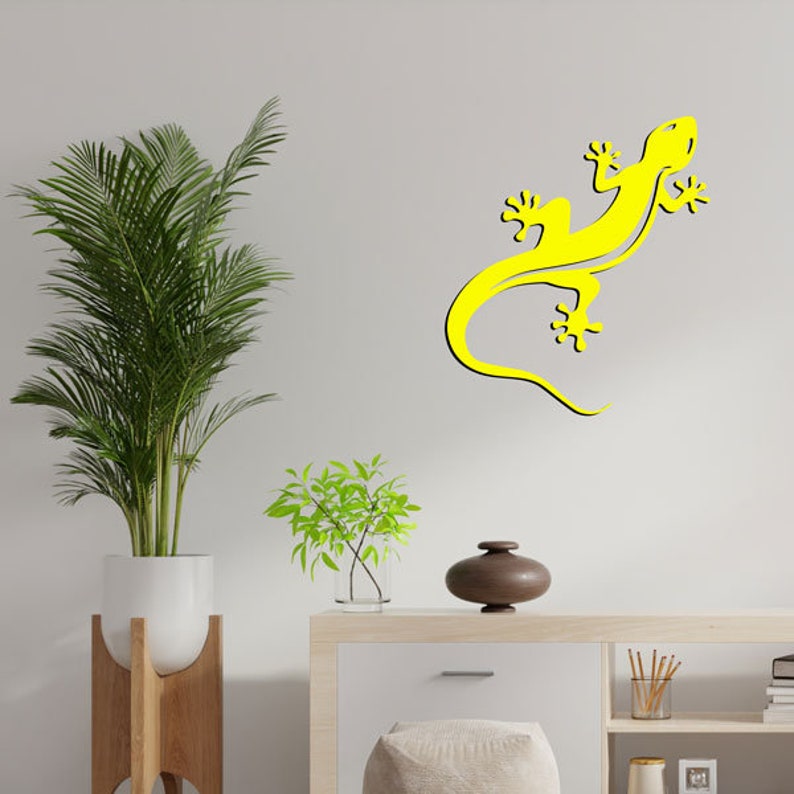 Metal wall decoration Gecko Salamander design and trendy screws provided image 3