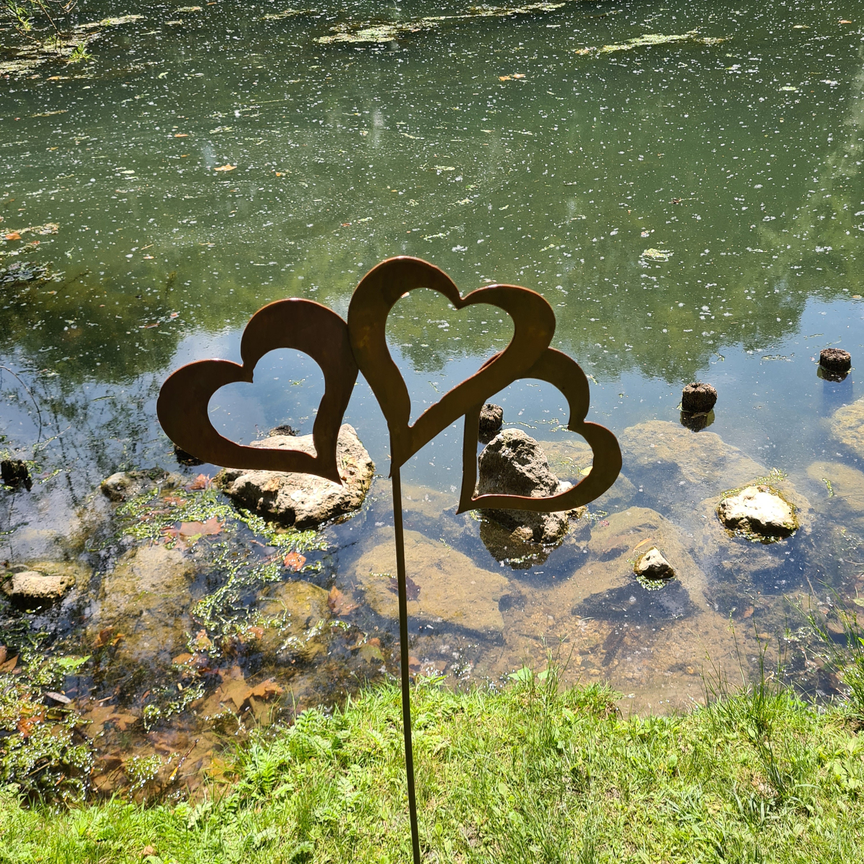 Décoration Pour Le Jardin en Acier Coeur | Aspect Corten et Installation Simple