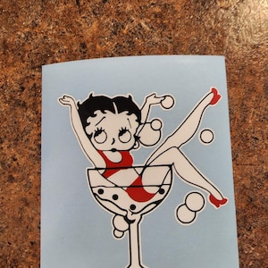 Vinyl decal - Betty Boop IN GLASS with white background - Free shipping