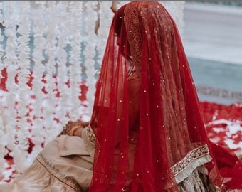 Pakistani Bridal Red N Gold Nikkah ...