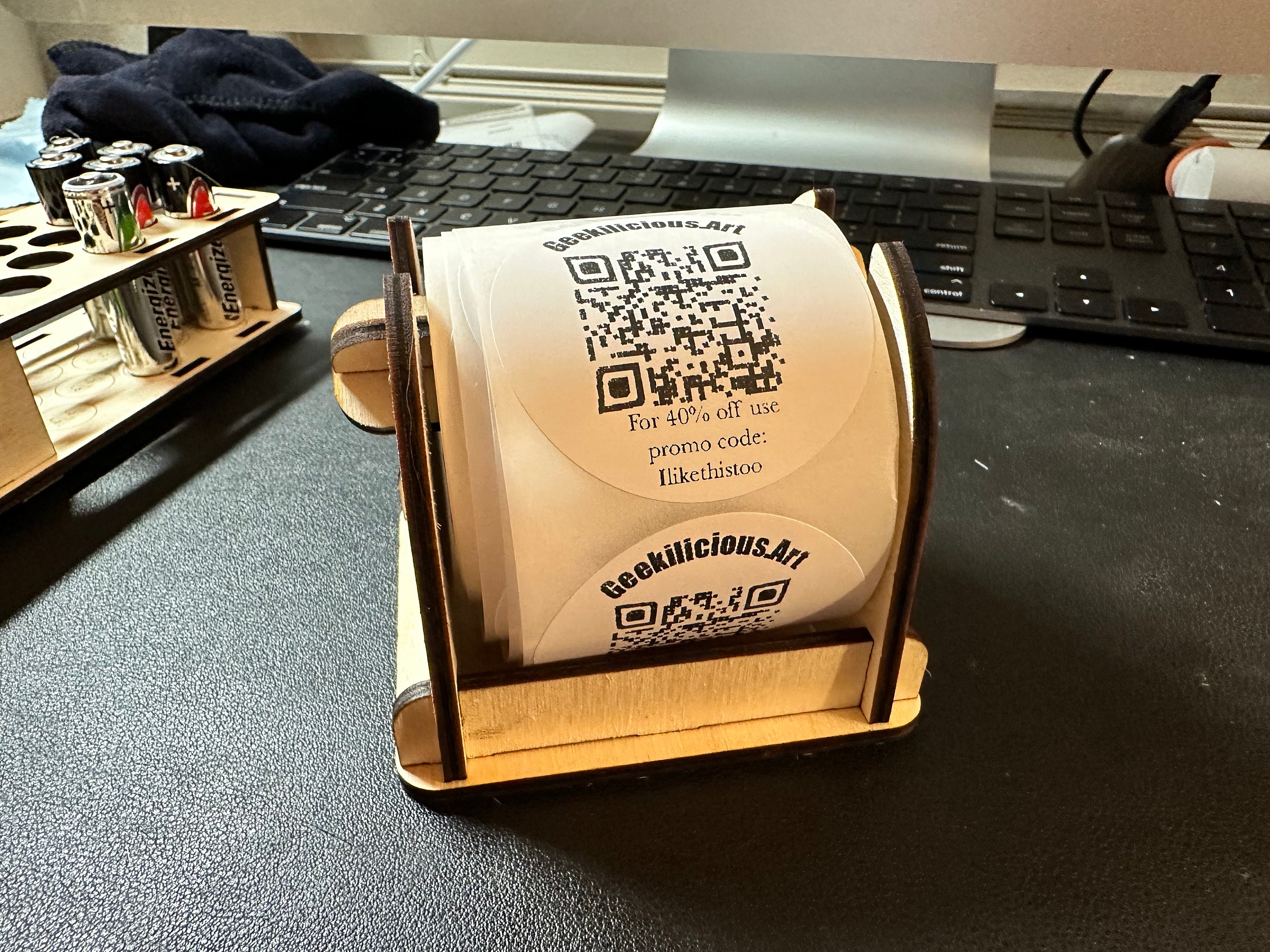 Postage Stamp Dispenser, Holds 50 100 Stamp Coil, Desktop Version, Canada  and Usa Stamps, 3d Printed, Aesthetic 