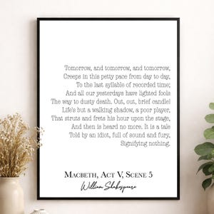 Väggkonsttryck "Imorgon kryper in" | Citat av William Shakespeare | Litterär | MacBeth | Vardagsrum | Heminredning | Typografiaffisch